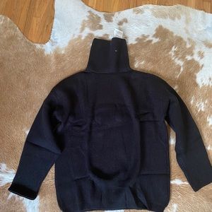 BRAND NEW CASHMERE SWEATER